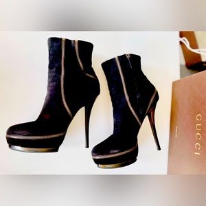 Gucci Black Suede Platform Ankle Boots with Gold Zipper Trim